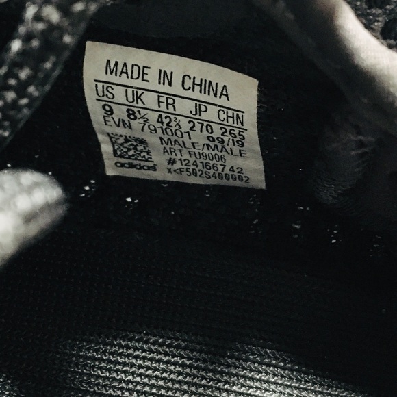 Adidas Yeezy Boost 350 V2 Black 791001 size 9 - Picture 10 of 10